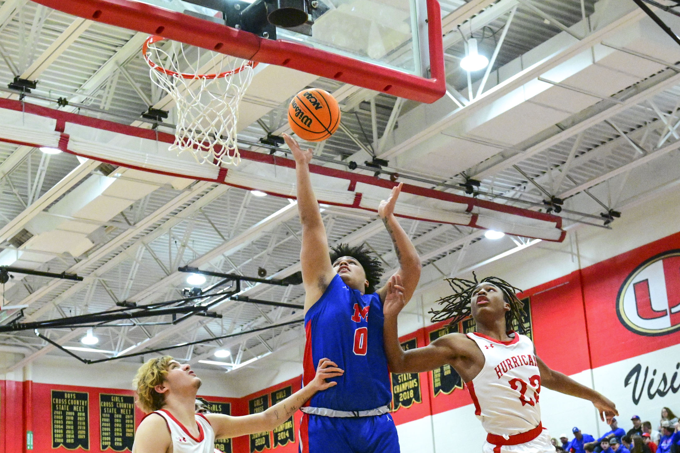 Mohawk Bowl hits the hardwood as boys meet Thursday for 1st meeting